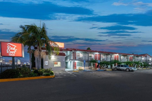 Red Roof Inn Los Angeles - Bellflower image 24